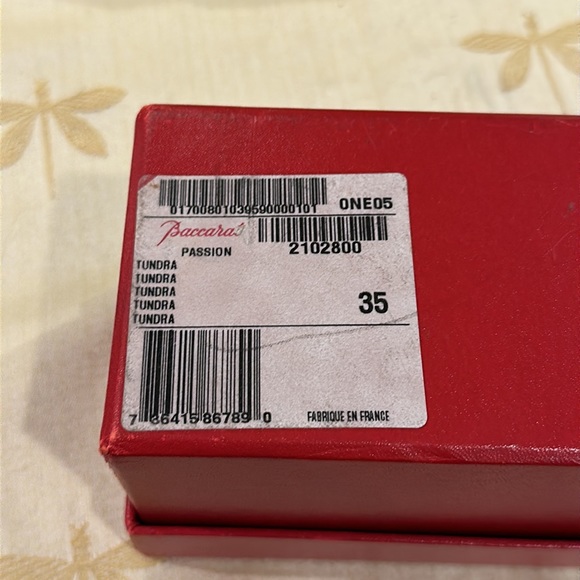 BACCARAT 9” Passion Tundra Cut Crystal Flower / Bud Vase. Made in France. Boxed. - Picture 9 of 9